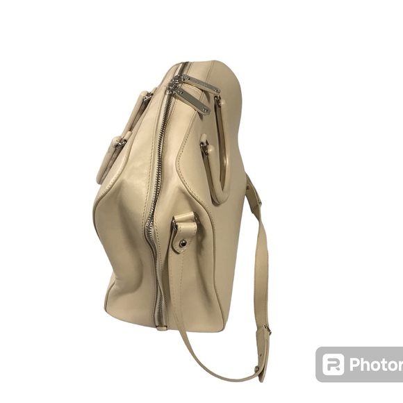 Luxurious Maison Martin Margiela Paris beige leather purse silver accents - Picture 3 of 10